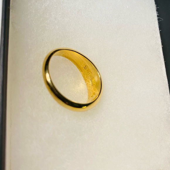 Solid Yellow Gold K18 6.6g Size 7 - Picture 2 of 4